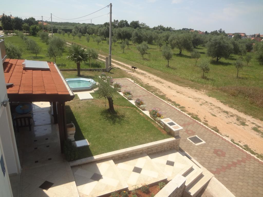 Apartments Zdravac Umag Ngoại thất bức ảnh